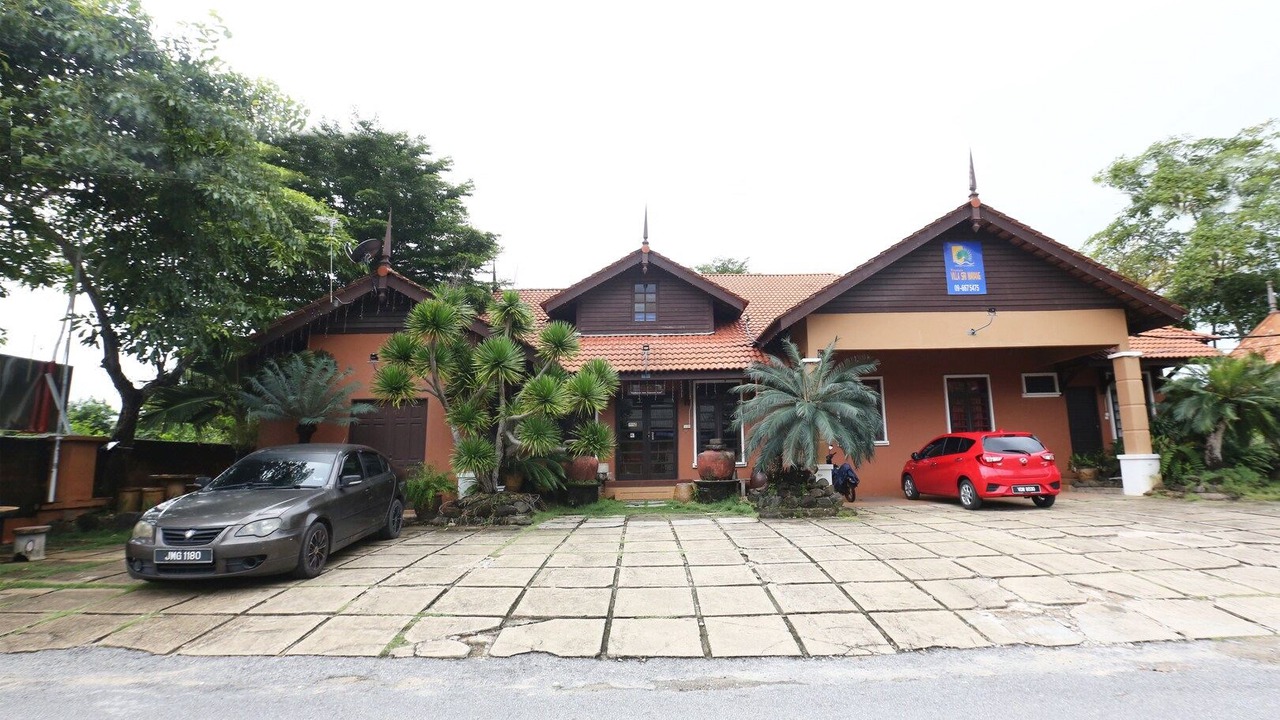 Photo of Buildings in Kampung Gong Badak