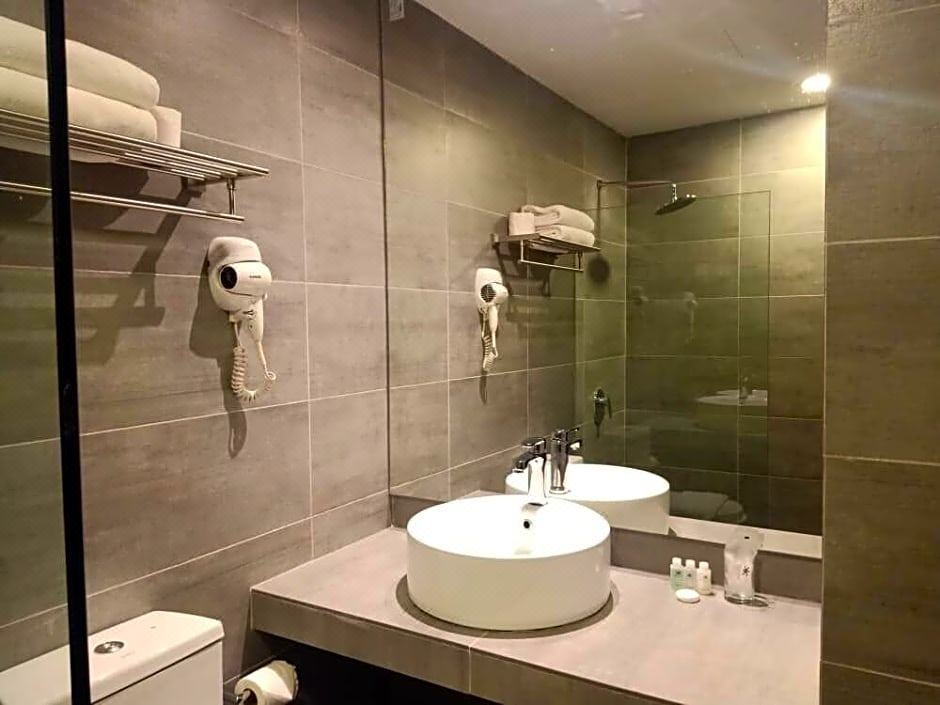 Photo of Bathroom in Downtown Kota Kinabalu