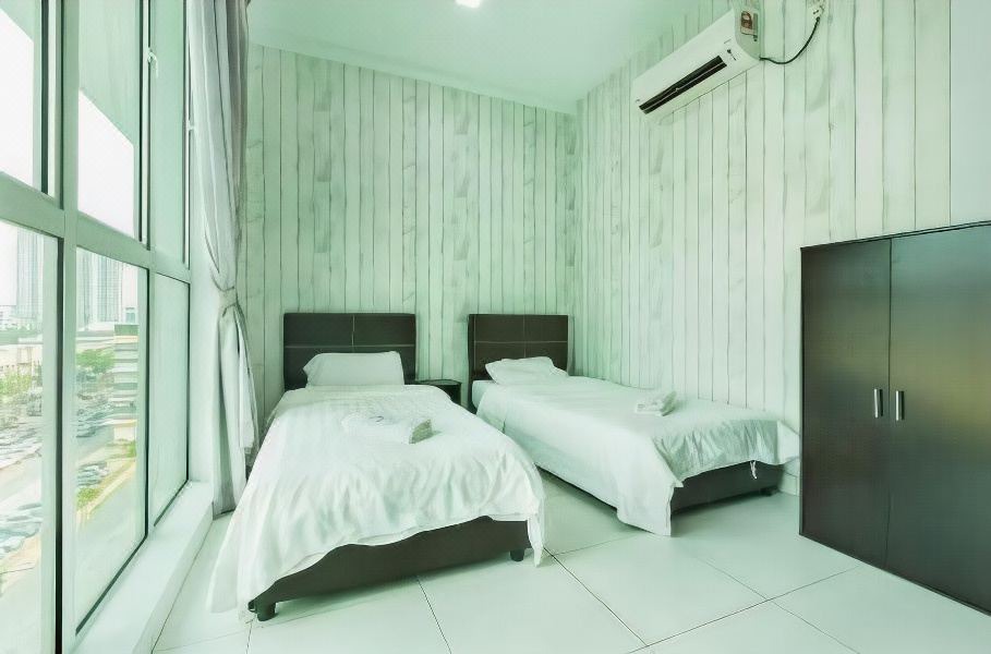 Photo of Bedroom in Taman Mount Austin
