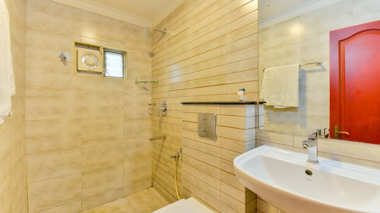 Photo of Bathroom in Kaloor