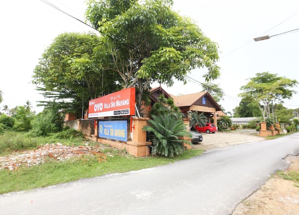 Photo of Buildings in Kampung Gong Badak
