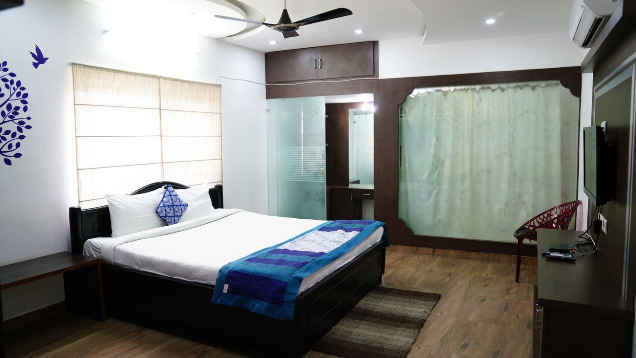 Photo of Bedroom in HITEC City
