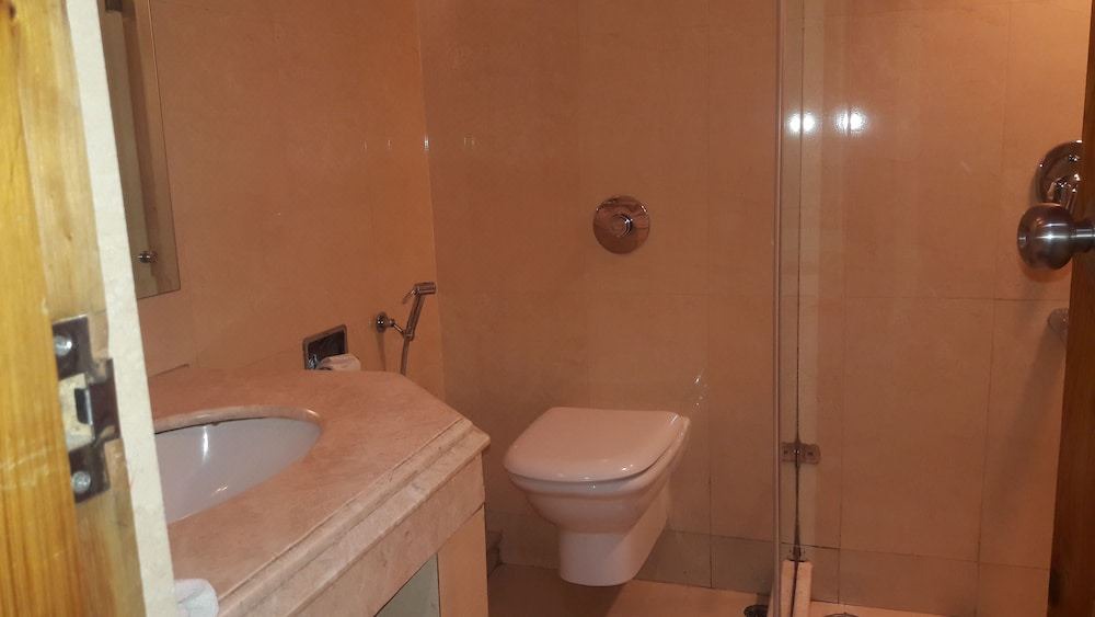 Photo of Bathroom in Bemloi