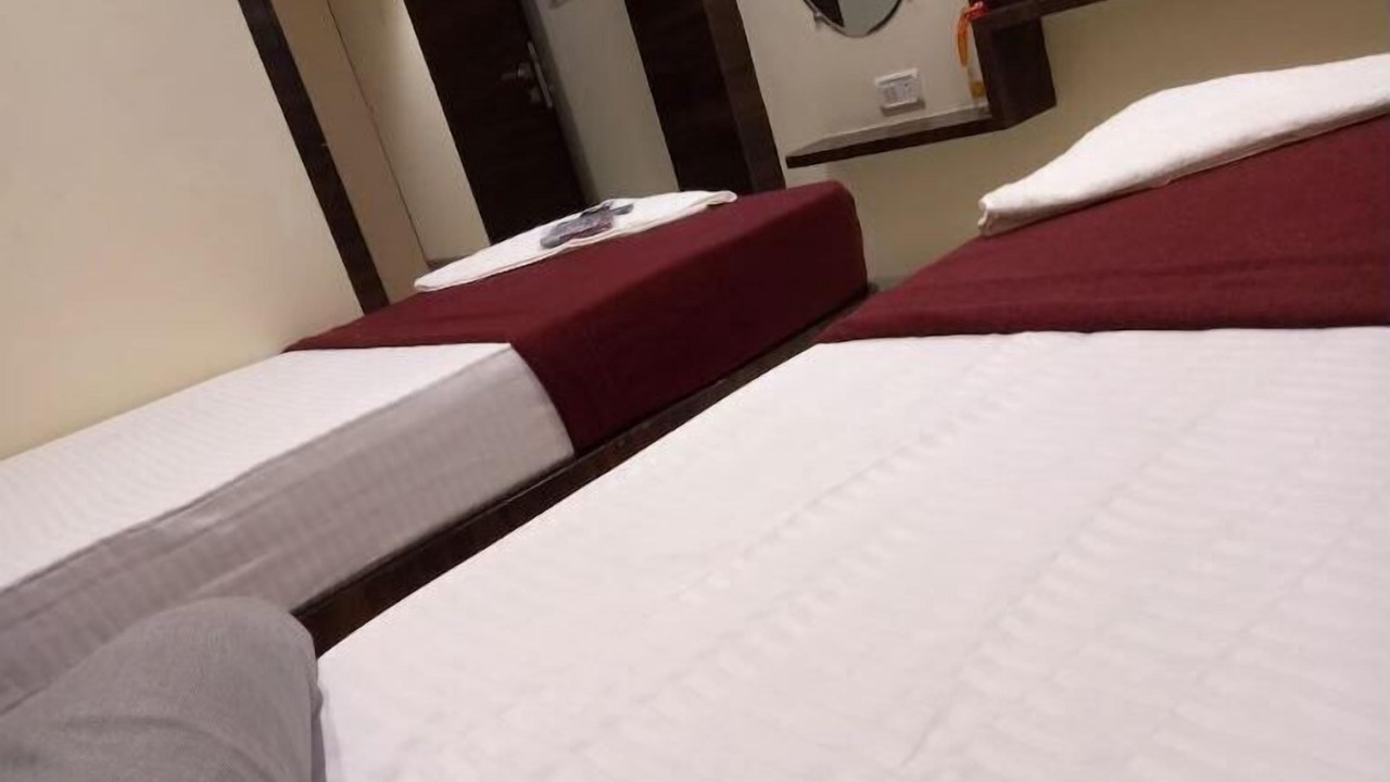 Photo of Bedroom in Prabhadevi