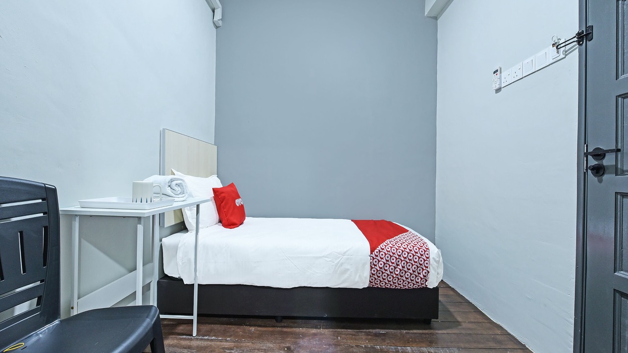 Photo of Bedroom in Paka