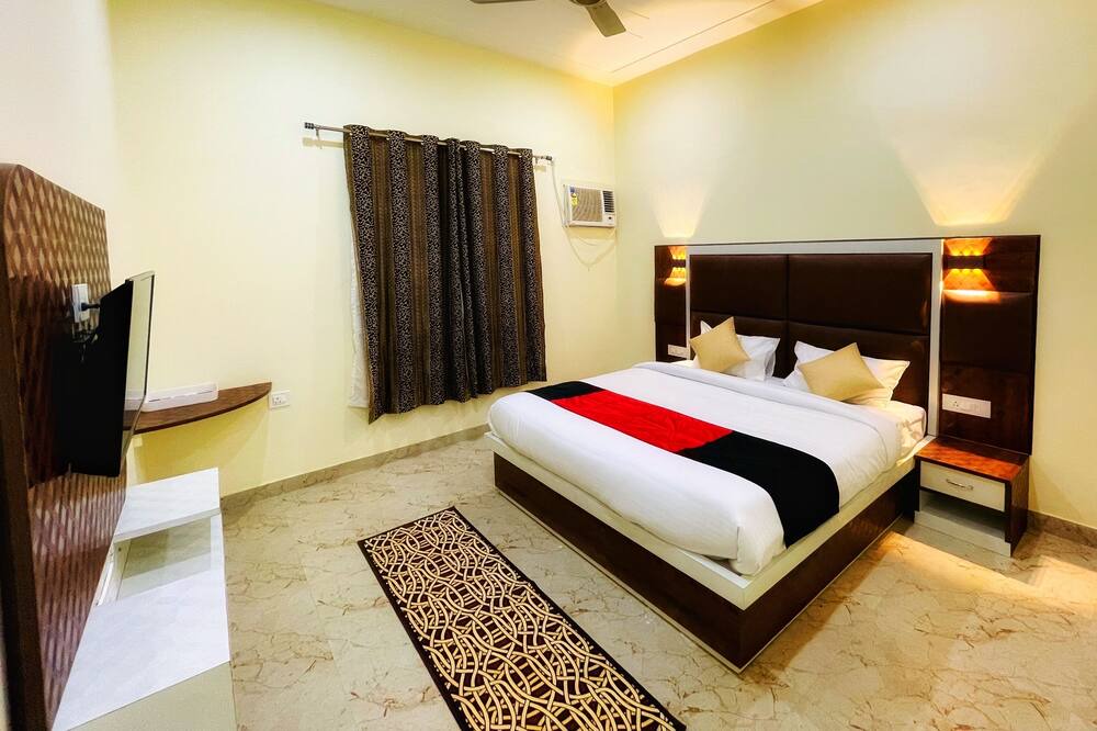 Photo of Bedroom in Agra
