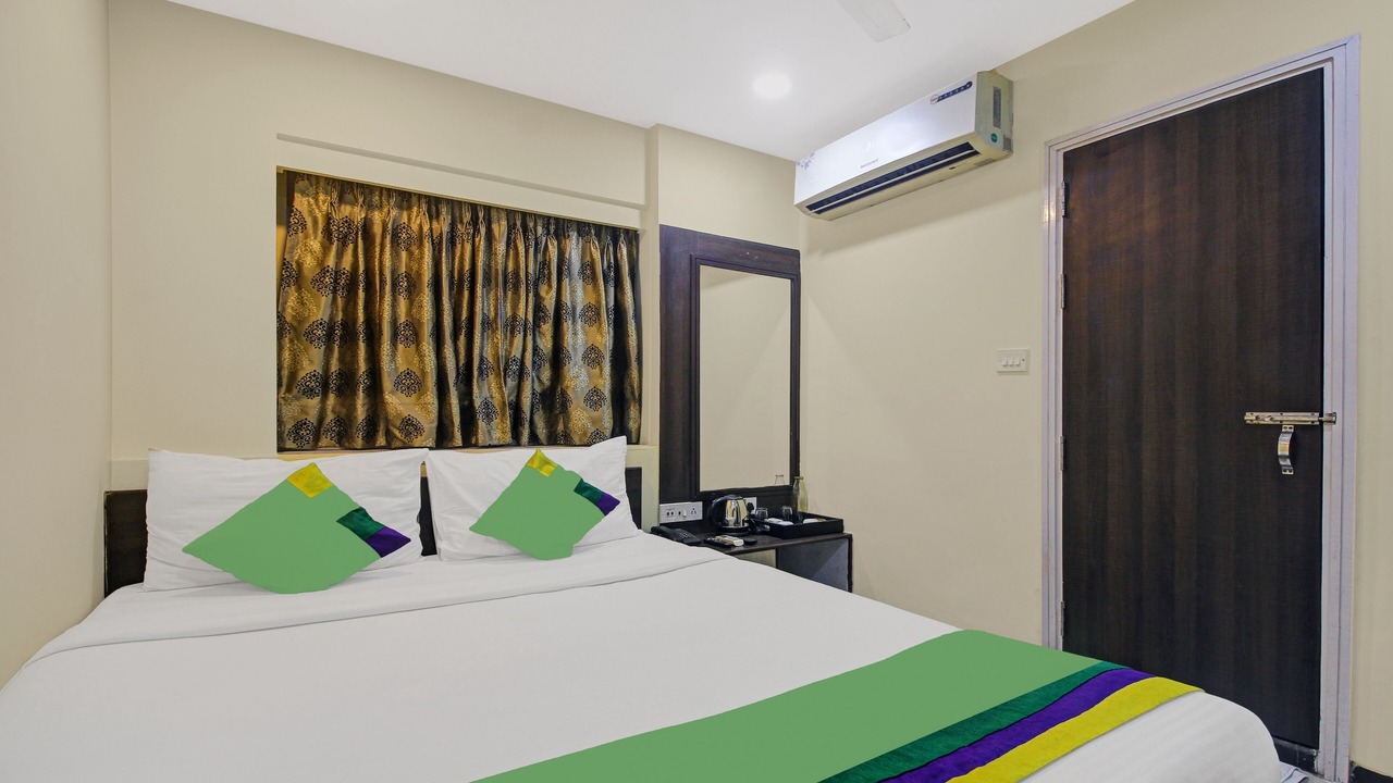 Photo of Bedroom in Kalighat