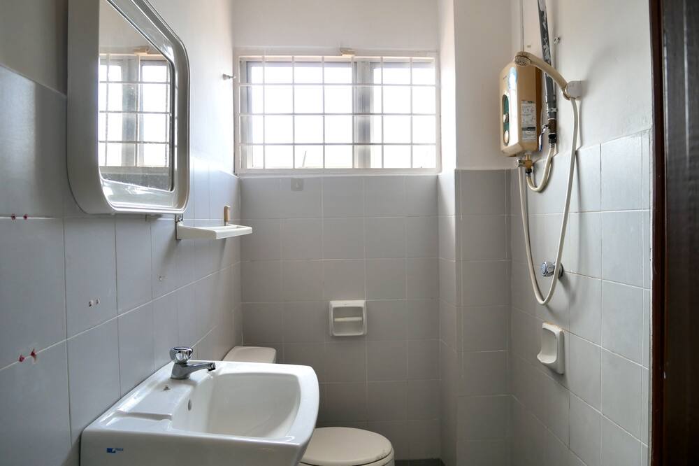 Photo of Bathroom in Taman Rakyat