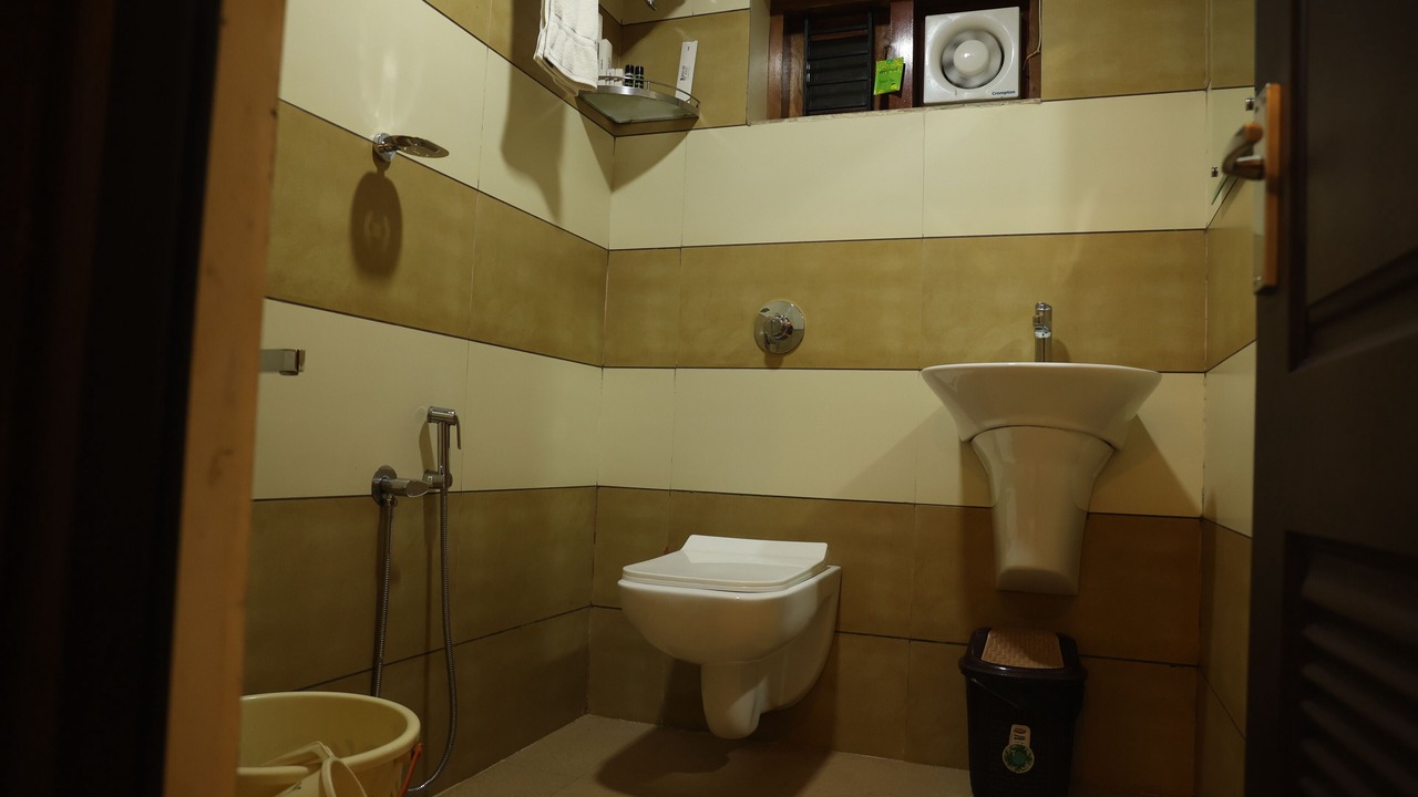 Photo of Bathroom in Hosdurg