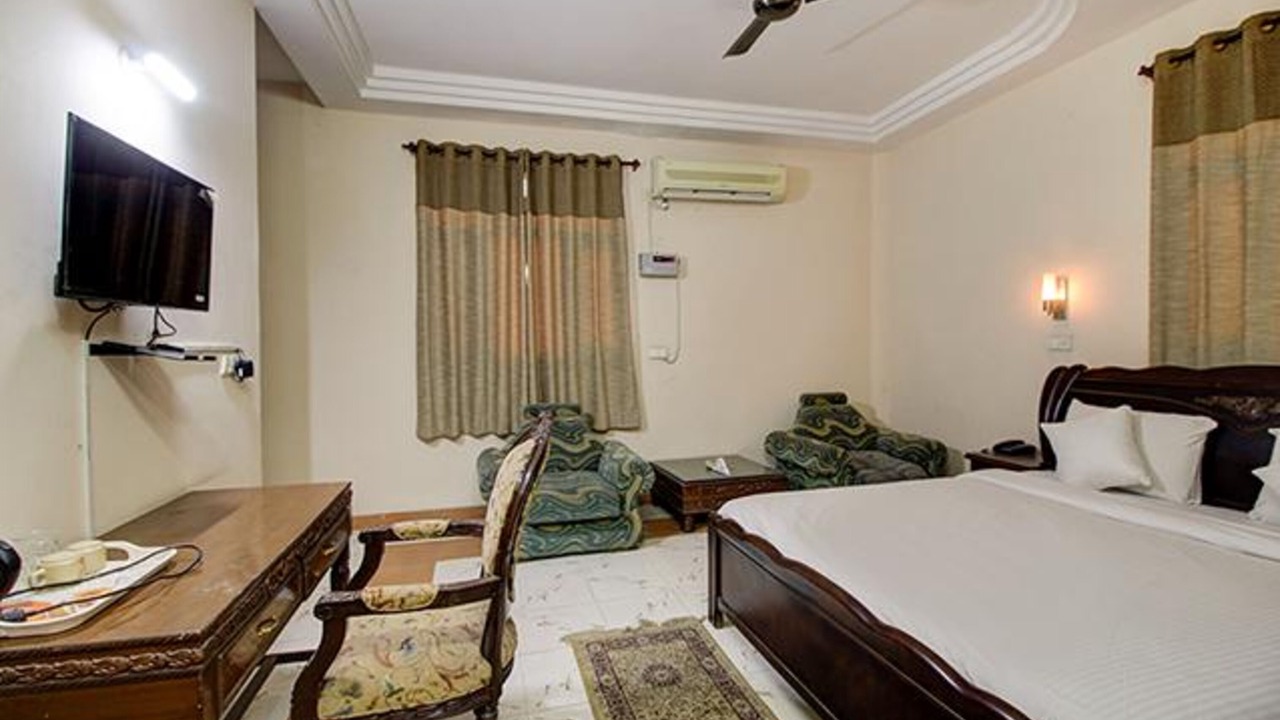 Photo of Bedroom in Kalka