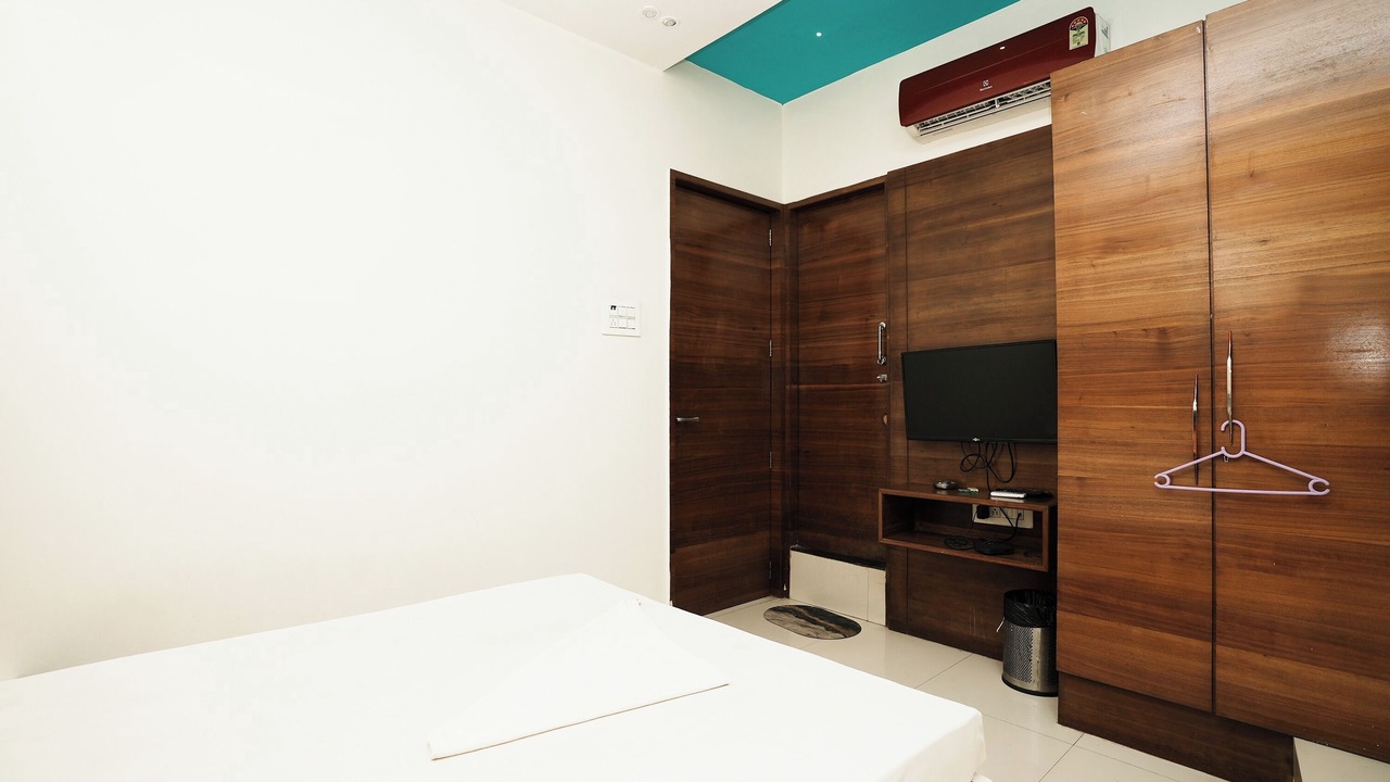 Photo of Bedroom in Goregaon East