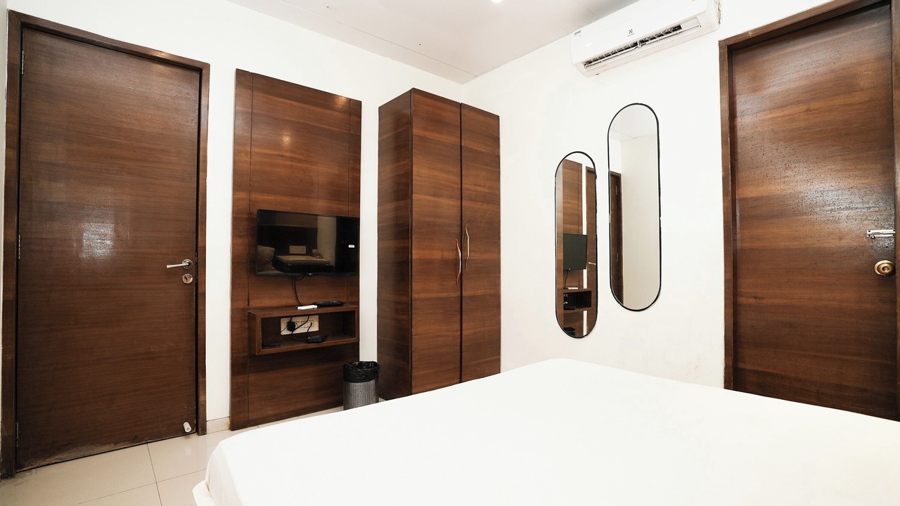 Photo of Bedroom in Goregaon East