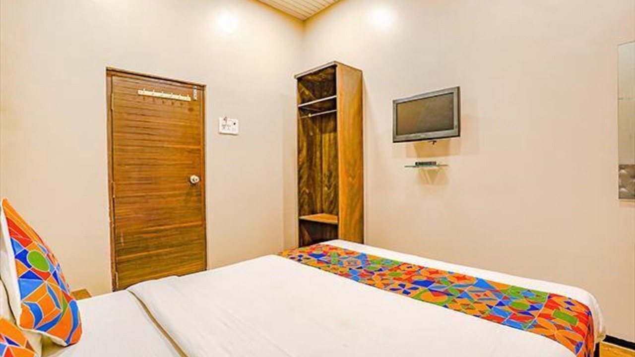 Photo of Bedroom in Marol