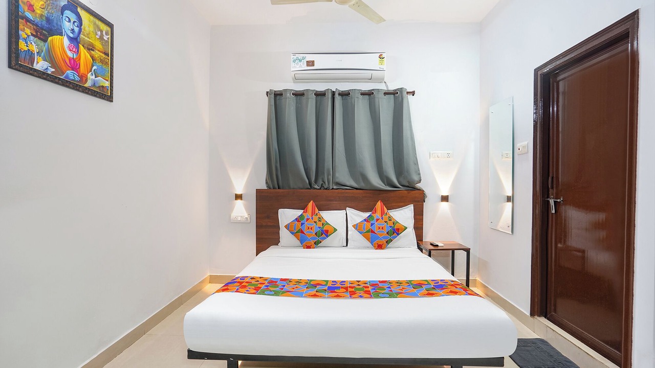 Photo of Bedroom in HITEC City