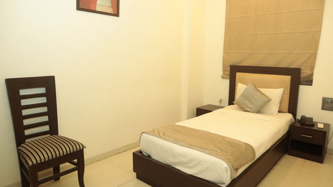 Photo of Bedroom in Karwar