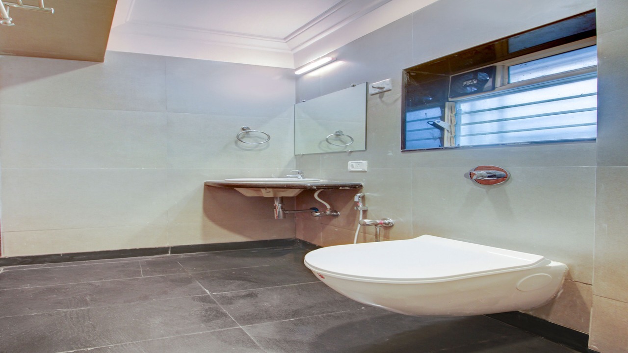 Photo of Bathroom in Santacruz West