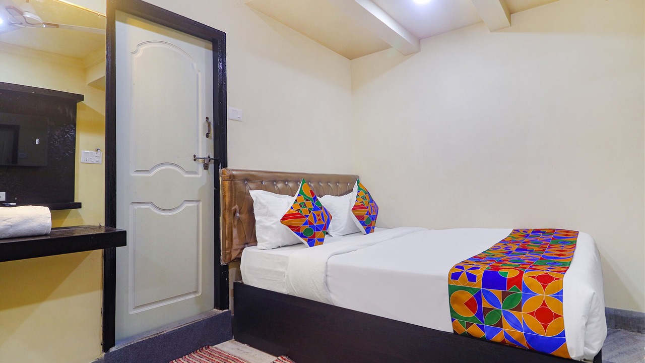 Photo of Bedroom in Lakdi Ka Pul