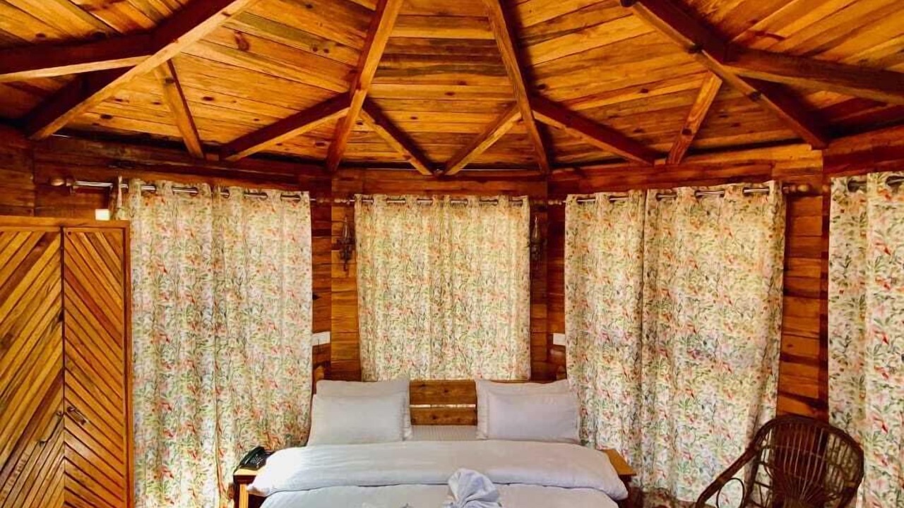 Photo of Bedroom in Naina Range