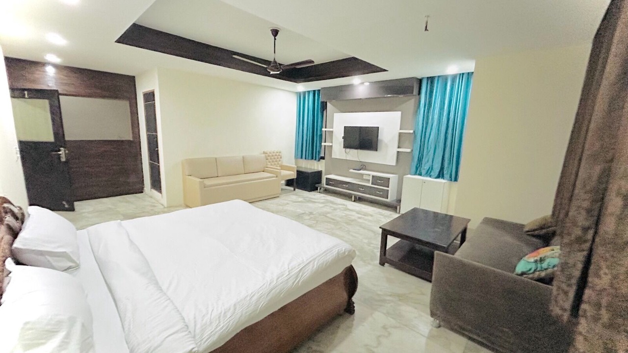 Photo of Bedroom in Noida
