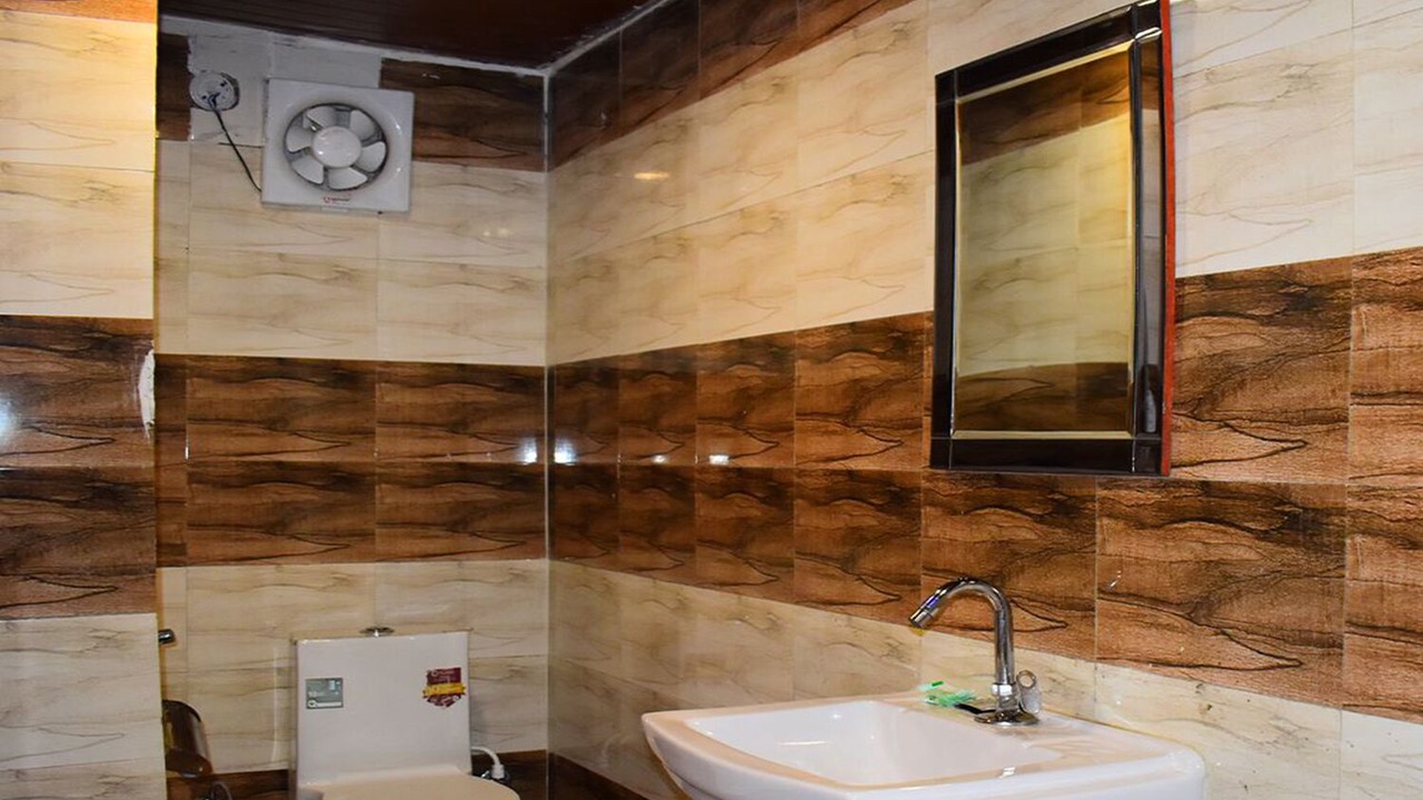Photo of Bathroom in Geeta Nagar
