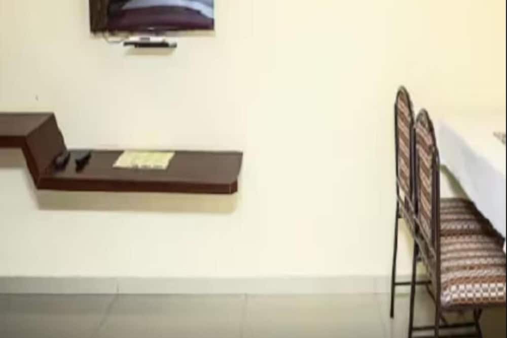 Photo of Bedroom in Airoli