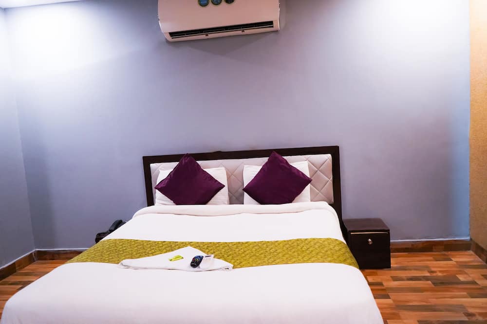 Photo of Bedroom in Sector 27