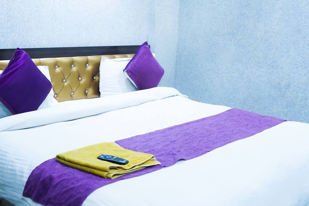Photo of Bedroom in Sector 27