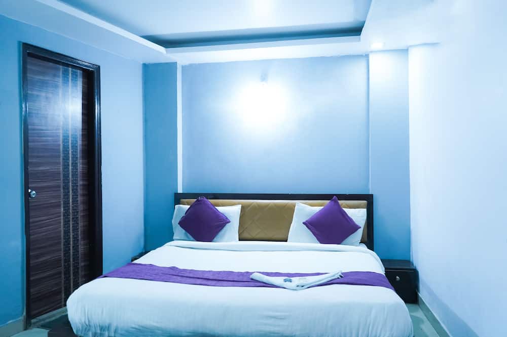 Photo of Bedroom in Sector 27