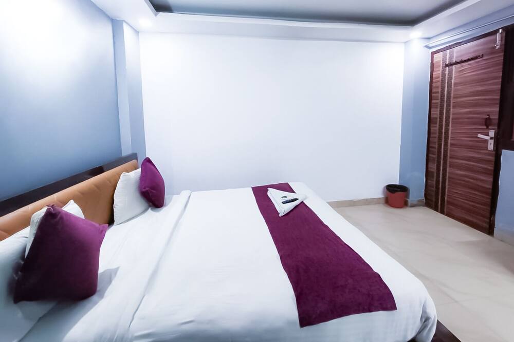 Photo of Bedroom in Sector 27