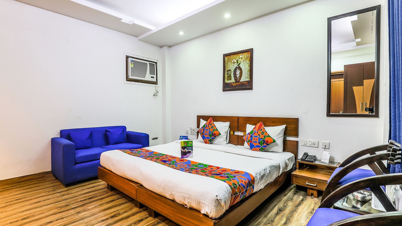 Photo of Bedroom in Sushant Lok