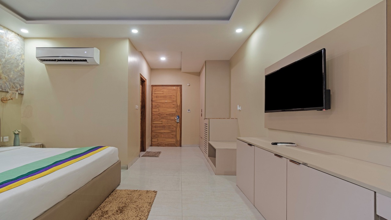Photo of Bedroom in Sector 51
