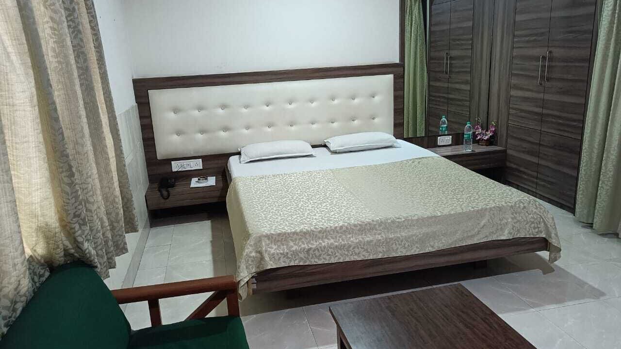 Photo of Bedroom in Paltan Bazaar
