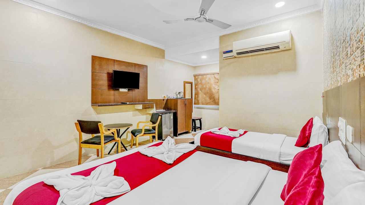 Photo of Bedroom in Teynampet