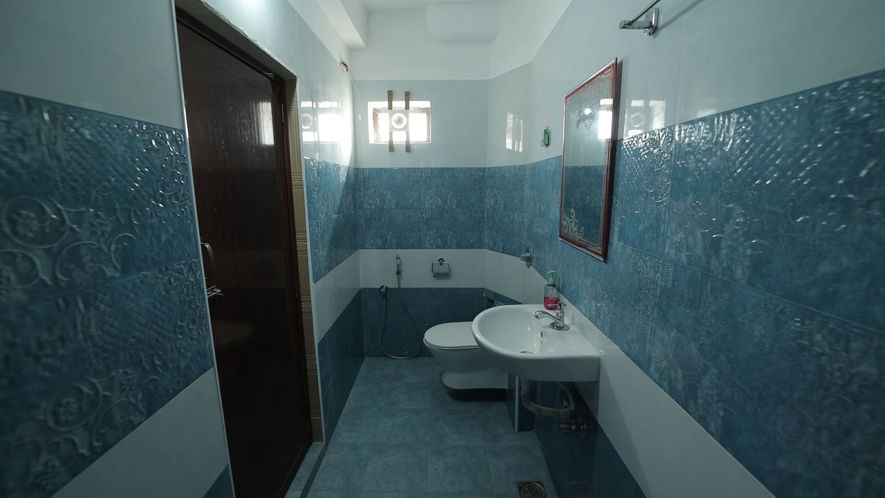 Photo of Bathroom in Heritage Town