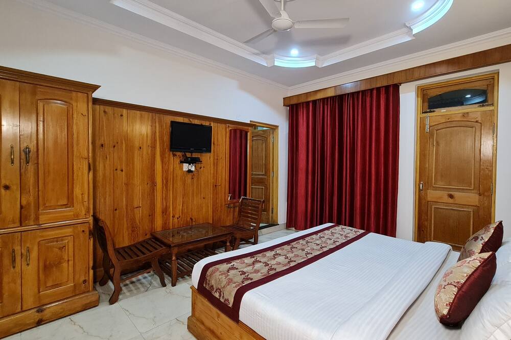 Photo of Bedroom in Jadrangal