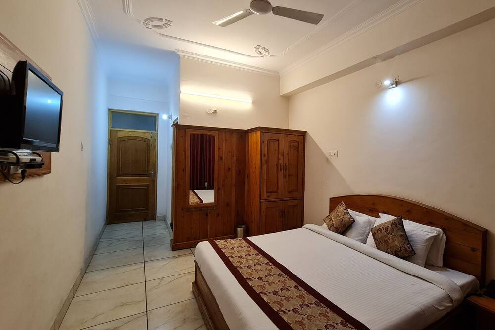 Photo of Bedroom in Jadrangal