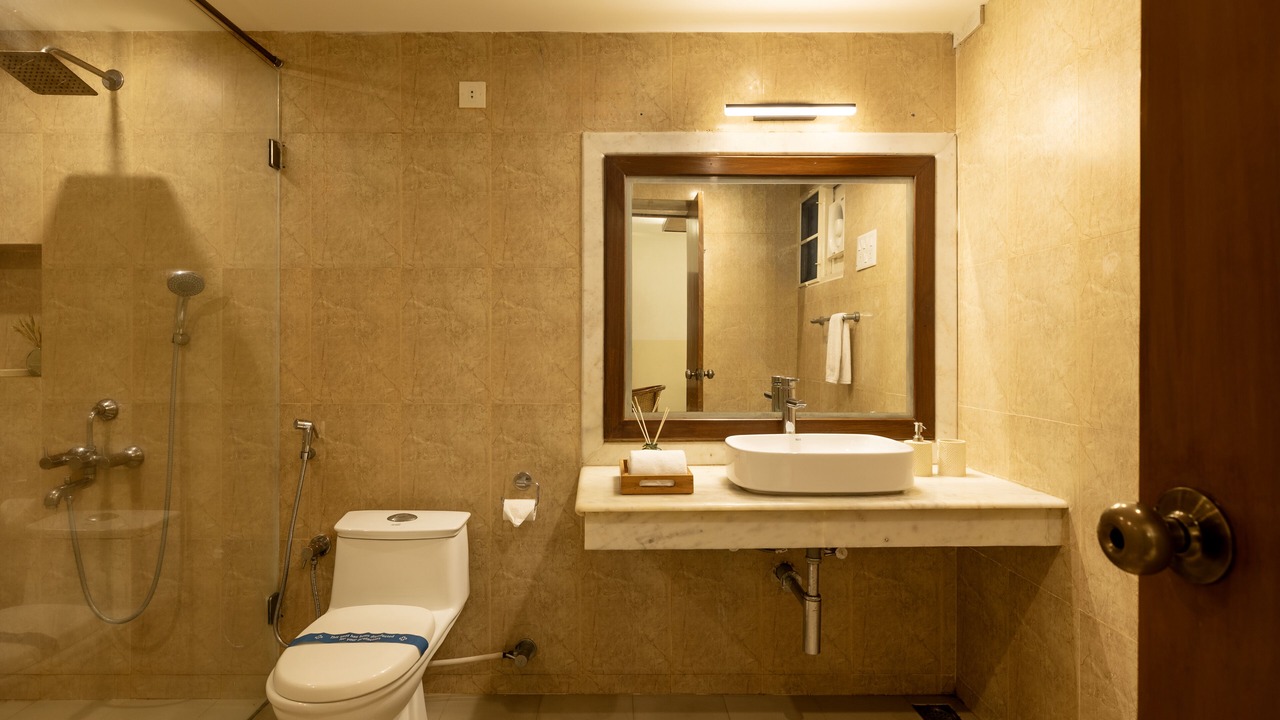 Photo of Bathroom in Teynampet