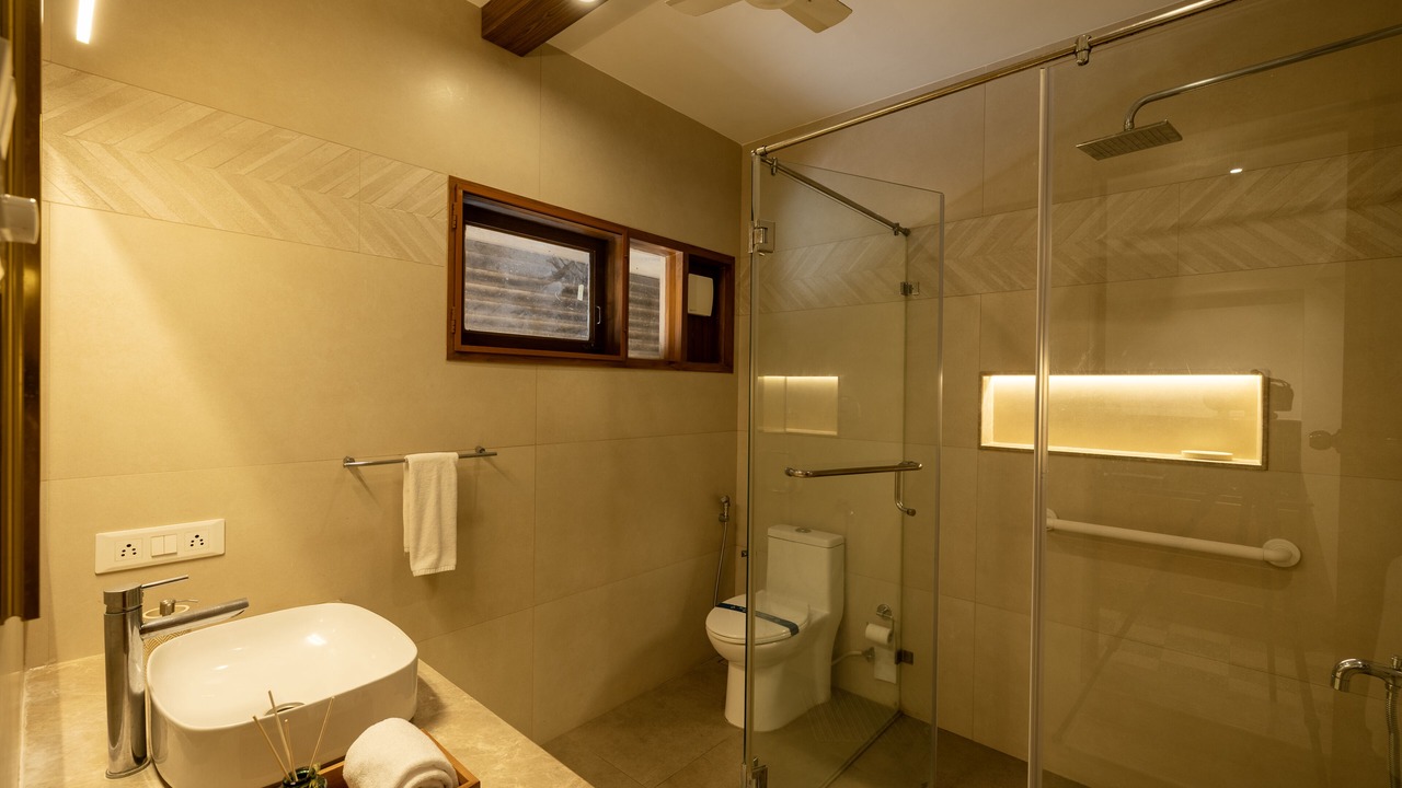 Photo of Bathroom in Teynampet