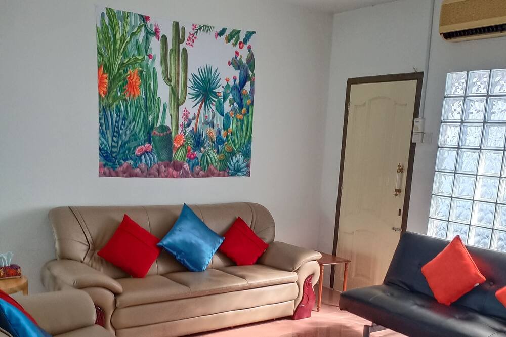 Photo of Livingroom in Tanjung Tokong
