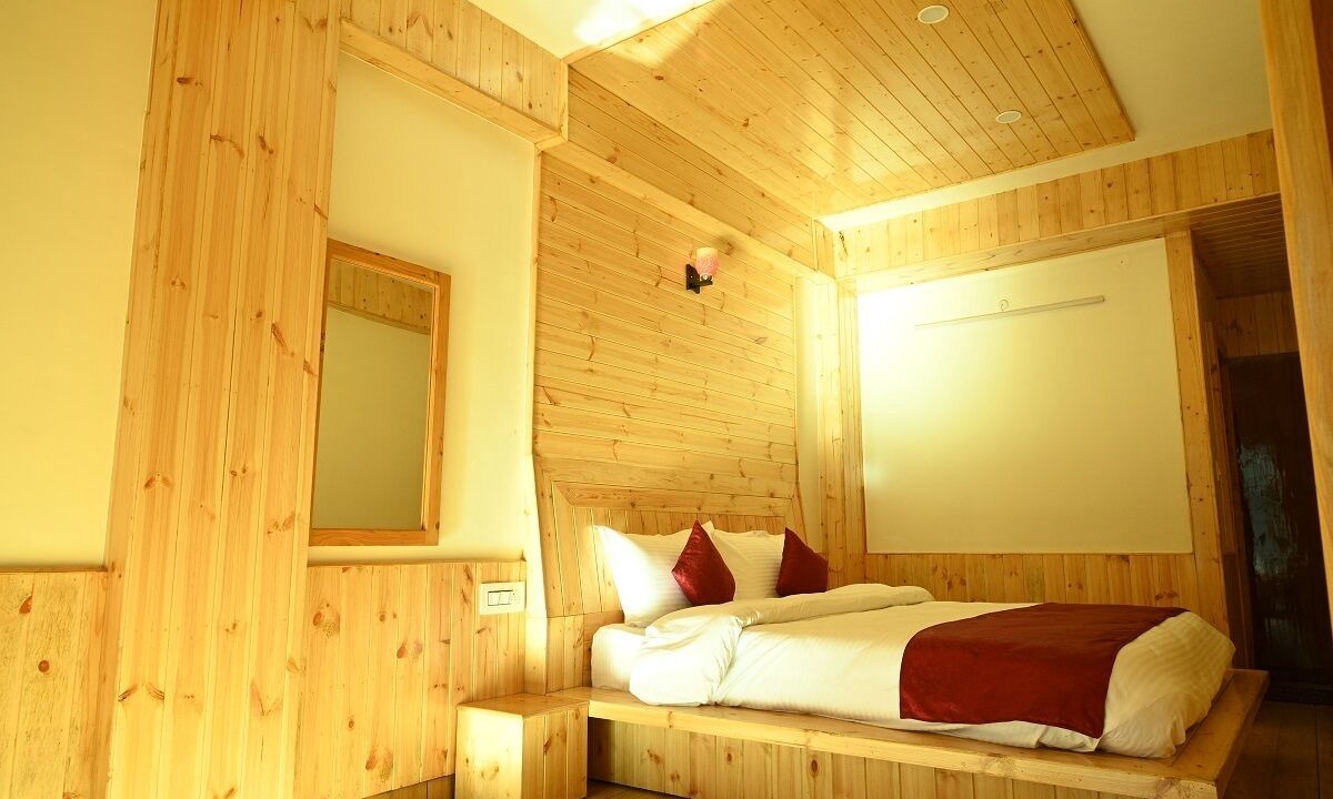 Photo of Bedroom in Jibhi