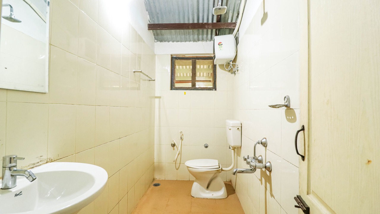 Photo of Bathroom in Varagampadi