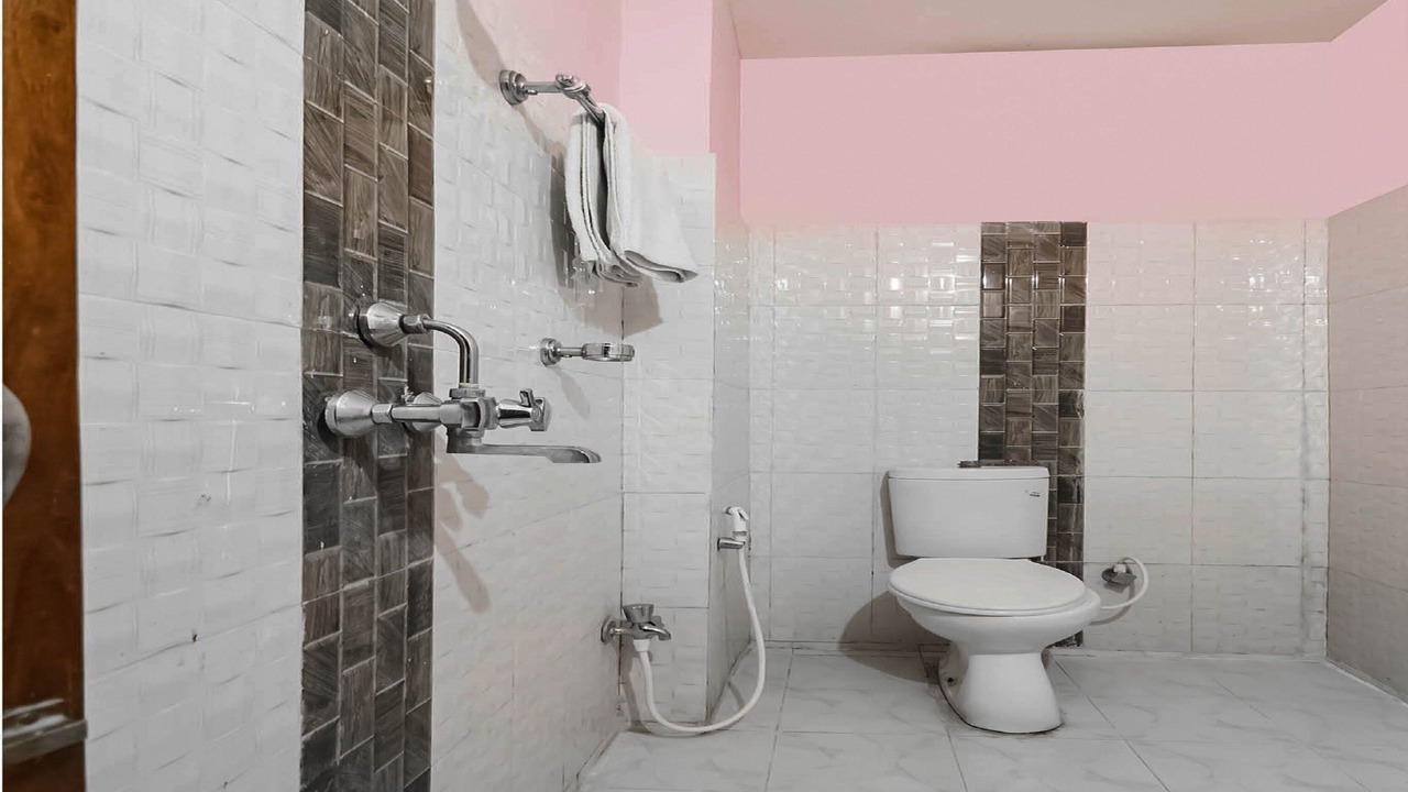 Photo of Bathroom in Bodh Gaya