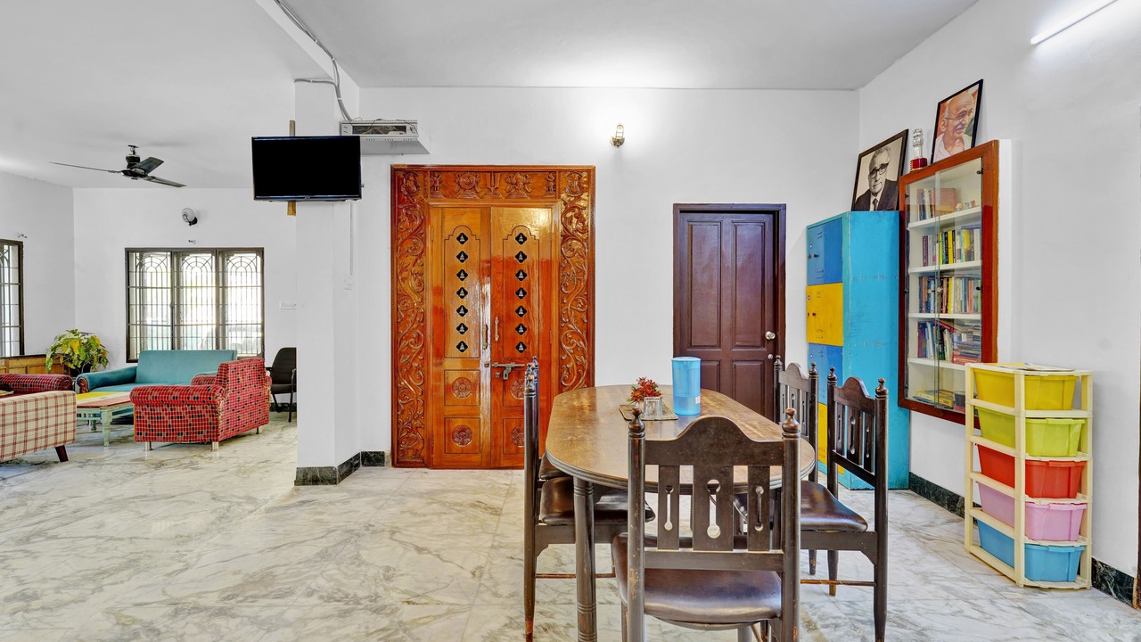 Photo of Livingroom in Ekkatuthangal