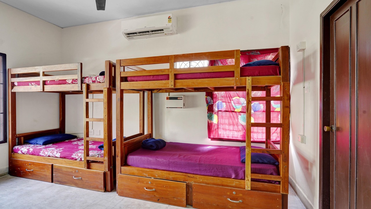 Photo of Bedroom in Ekkatuthangal