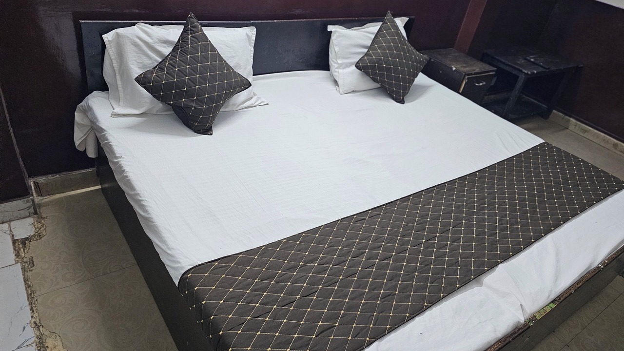 Photo of Bedroom in Nizamuddin East