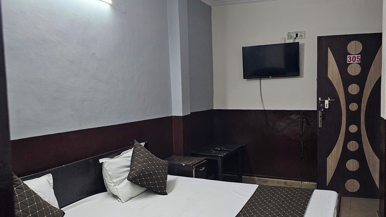 Photo of Bedroom in Nizamuddin East