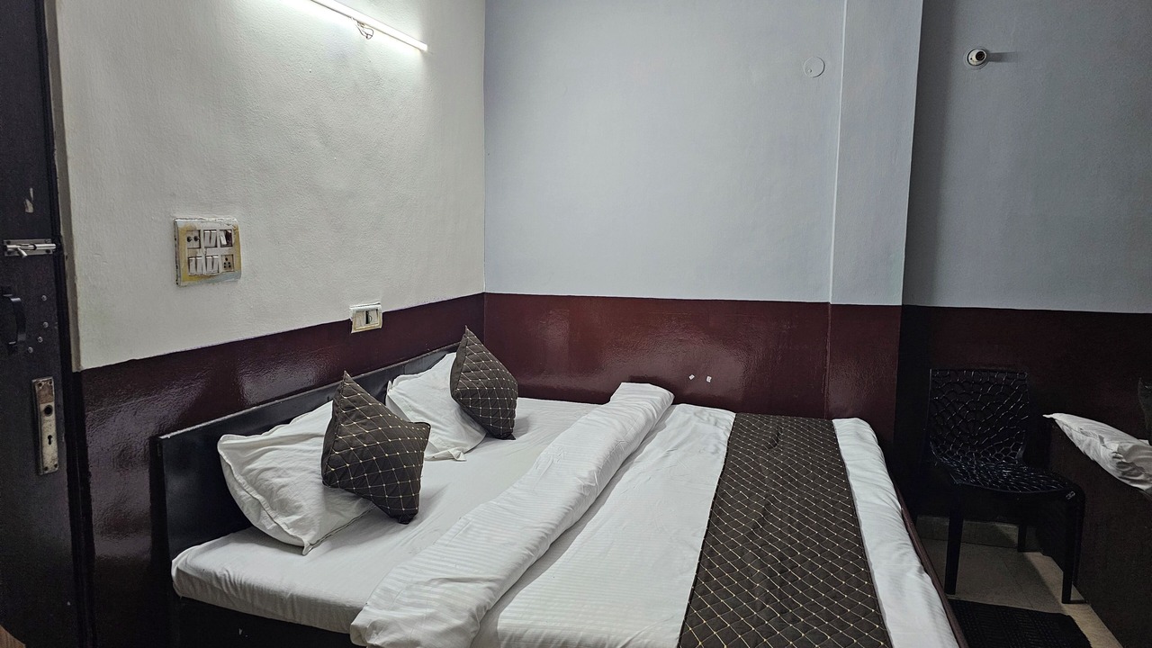 Photo of Bedroom in Nizamuddin East