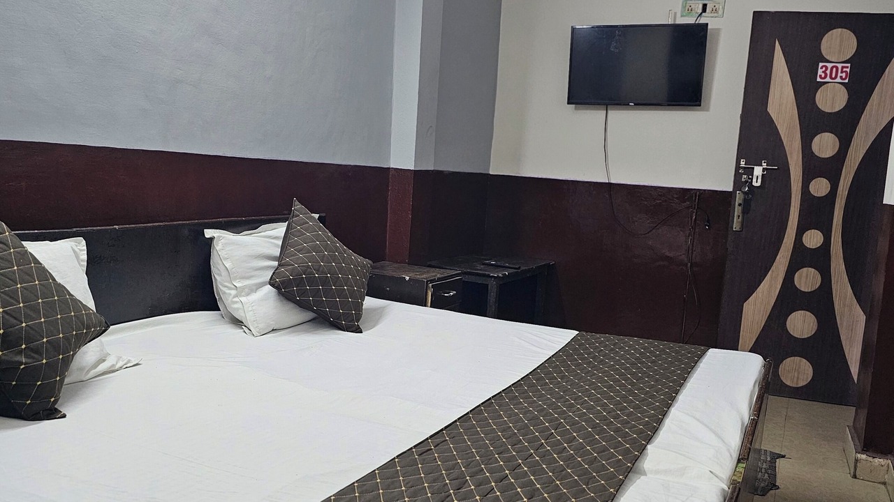 Photo of Bedroom in Nizamuddin East
