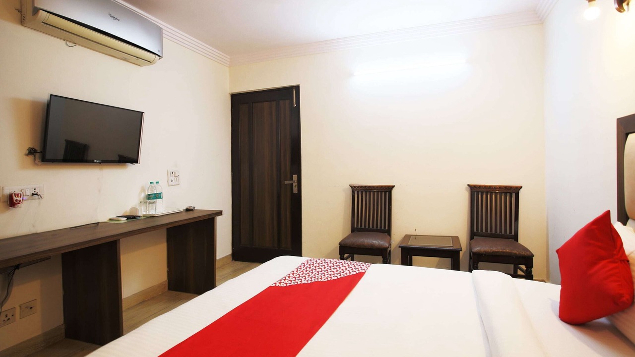 Photo of Bedroom in Chittaranjan