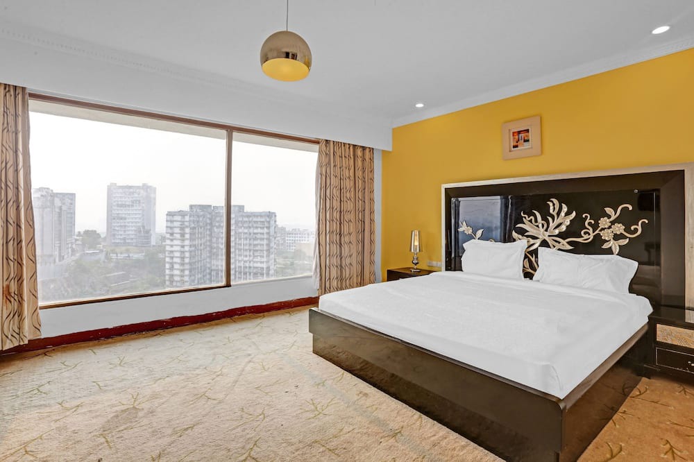 Photo of Bedroom in Aarey Colony
